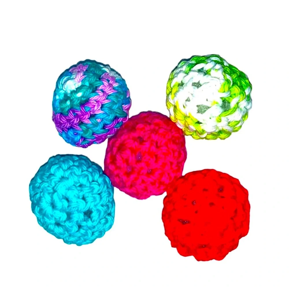 HAND CRAFTED Colorful Yarn Crochet Potent Organic Catnip Lot of 10 Cat Toy Balls